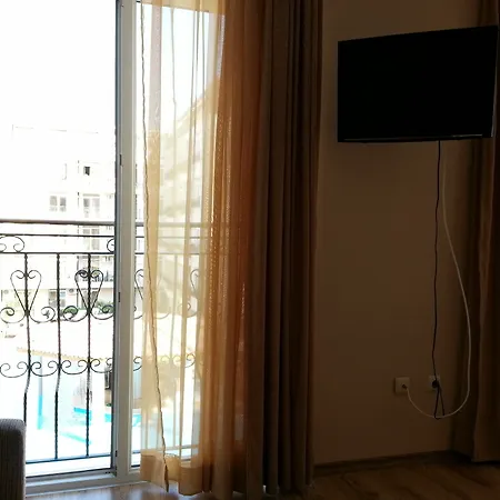 Menada Dawn Park Apartment *